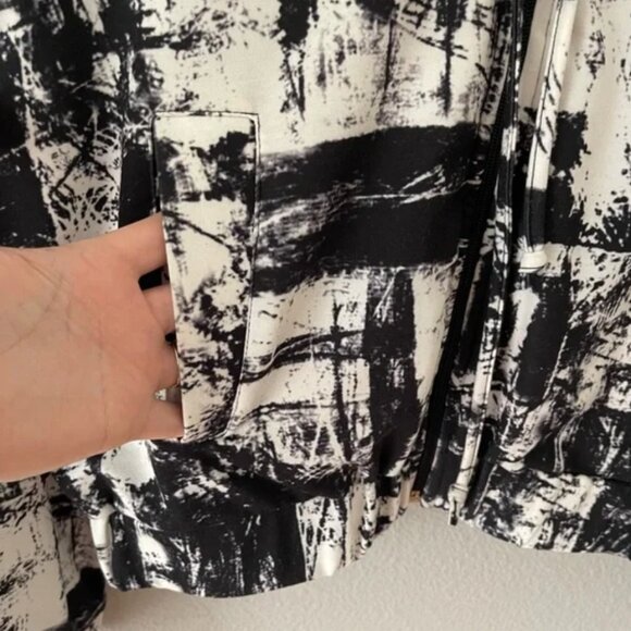 ISLE By Melis Kozan Black/White Track Jacket Hoodie Size S - Picture 3 of 6